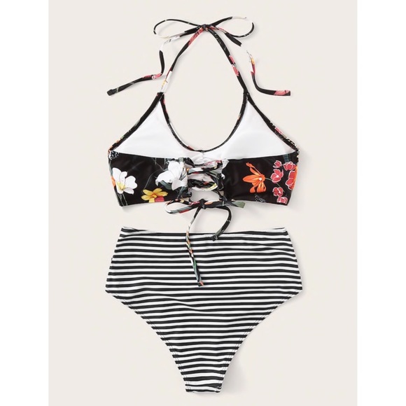 HP!! 🎉🎉 High Waisted Printed Bikini. Size Medium. - Picture 3 of 5